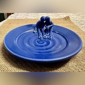 Studio Art Signed Bill And Sean Bowen Blue Pottery Plate w/2 sitting Figures